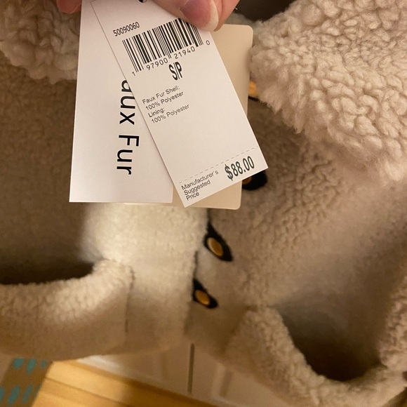 Industry Faux Shearling Teddy Jacket Cream Cozy Button Coat Size S - Picture 7 of 7